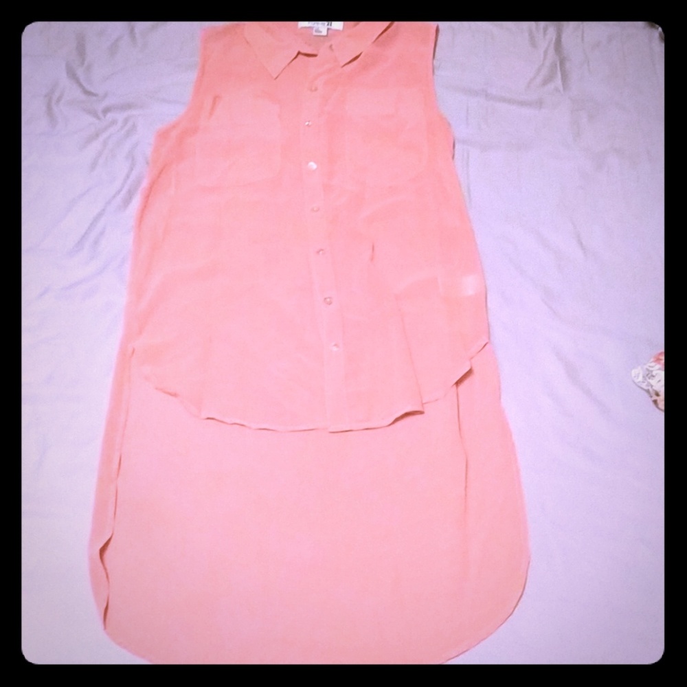 Sleeveless Hi-Lo Blouse